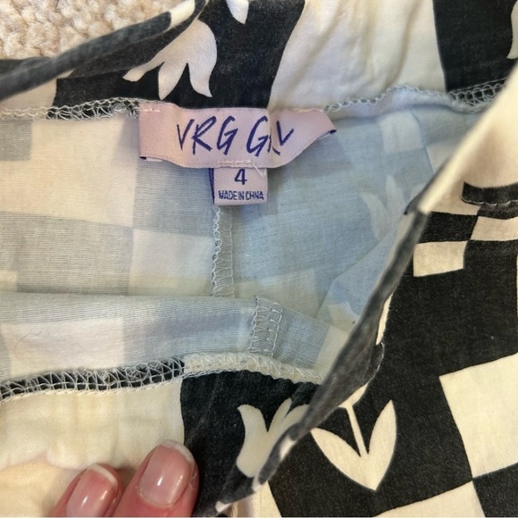 VRG GRL Hippie Festival Artsy Black and Cream Floral Pants 0 🖤 - Picture 6 of 7